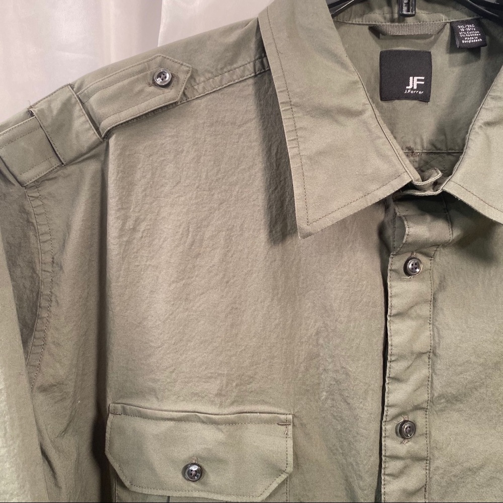 JF J. Ferrar Collared Button-Up Shortsleeved Shirt